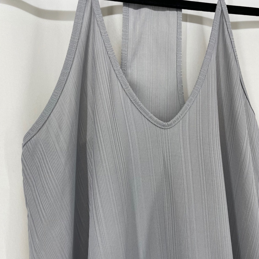 Intimately Free People Women Size XS Tank Top Grey Ribbed V-Neck Racerback - Picture 2 of 6